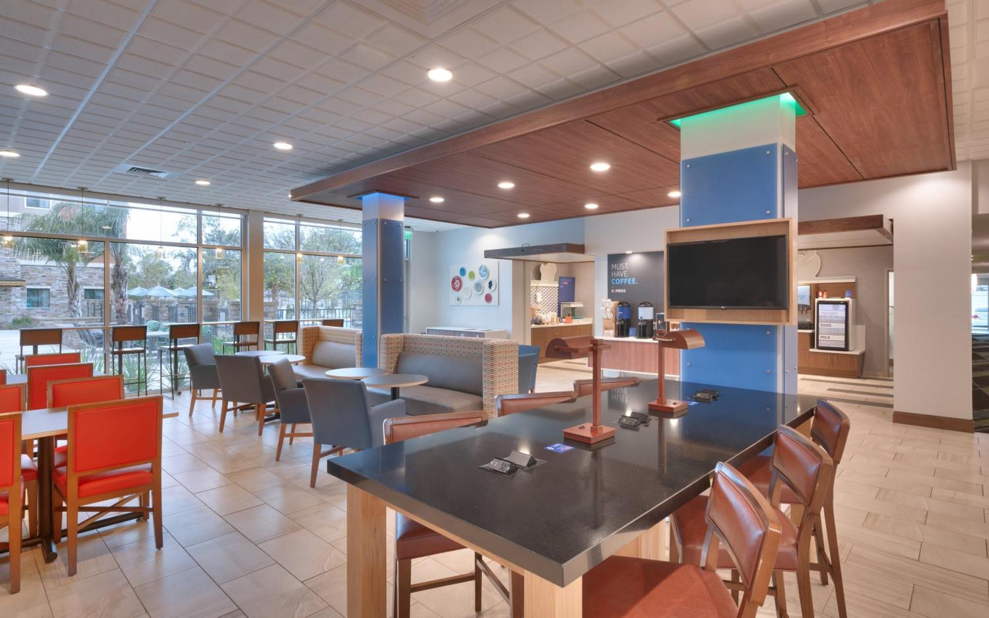 Holiday Inn Express & Suites - Gainesville I-75, An Ihg Hotel Εξωτερικό φωτογραφία